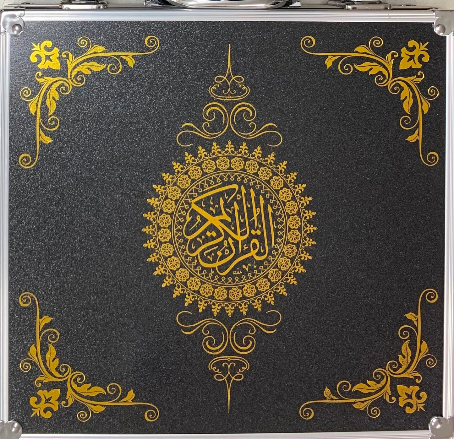 Tajweed Quran Pen Reader Set – Large Uthmani Script Quran with Audio Recitation